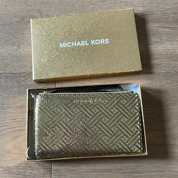 Michael Kors Gold Design Wristlet Phone Wallet - Picture 9 of 10